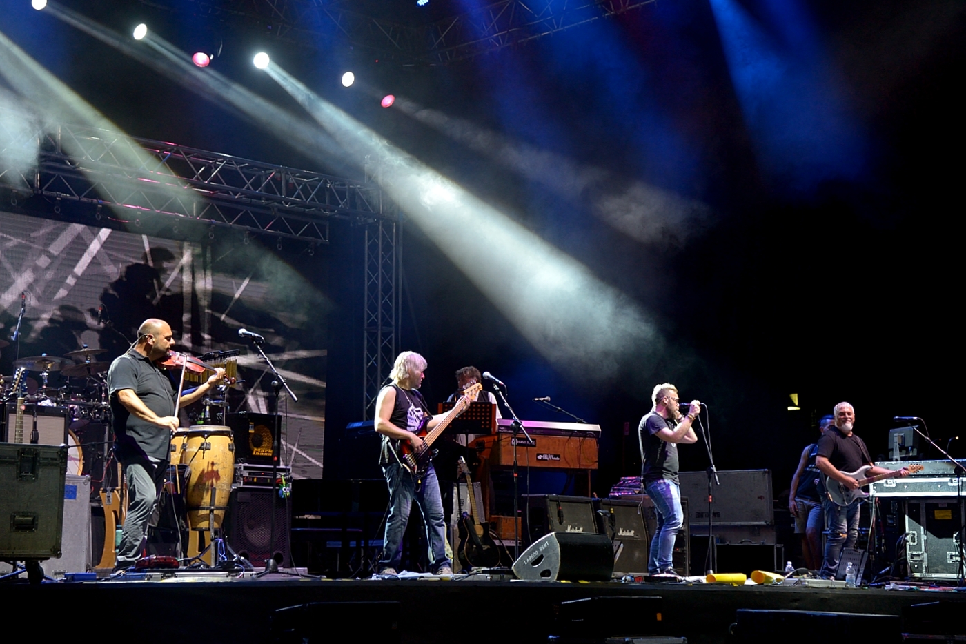 I nomadi a Villa Bertelli, intervista con la band