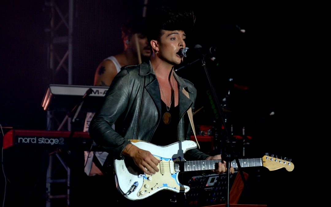 The Kolors live