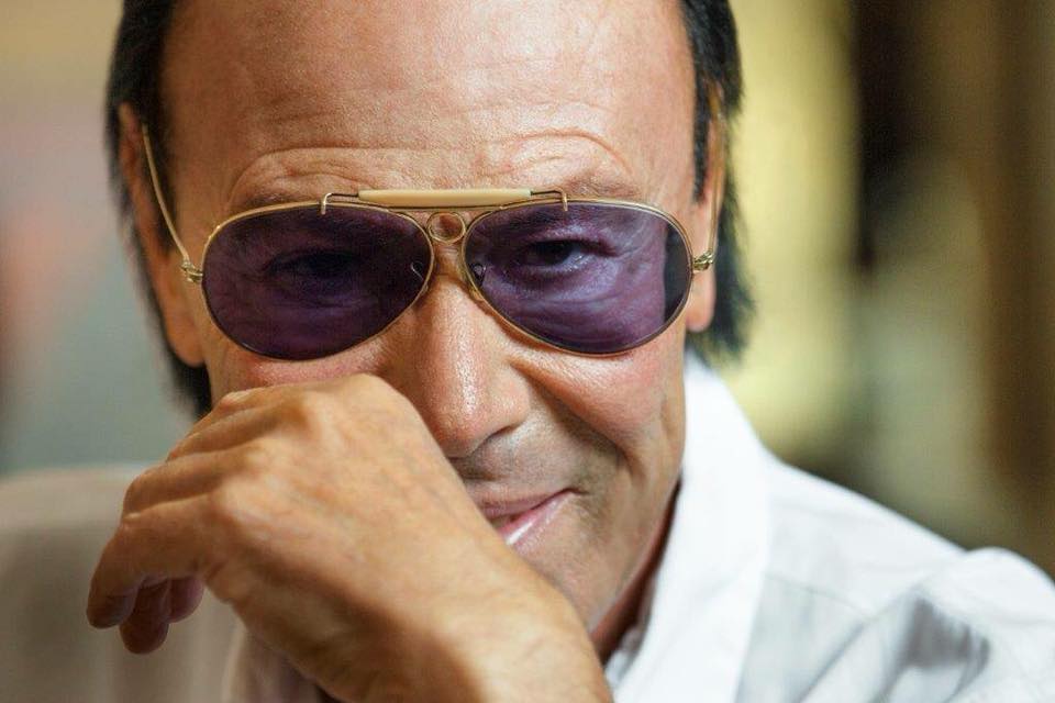 Antonello Venditti torna a Villa Bertelli: curiosità sul cantautore romano