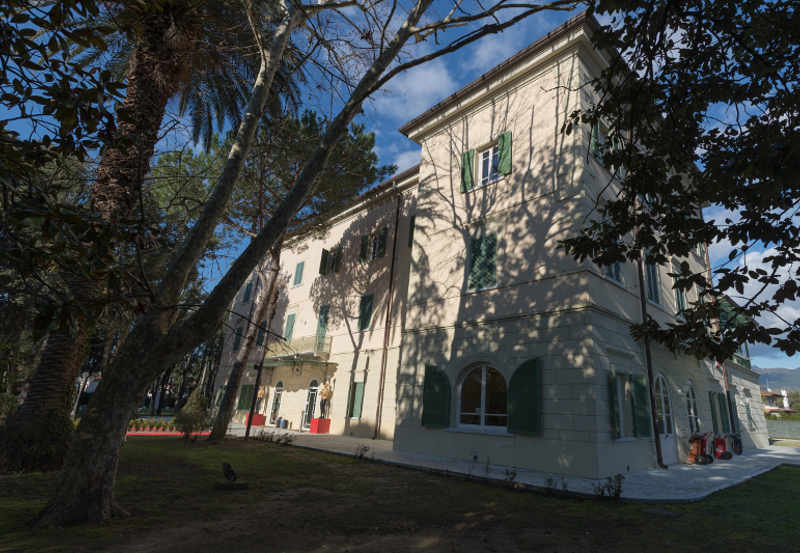 AVVISO DI MANIFESTAZIONE DI INTERESSE A PARTECIPARE ALLA PROCEDURA DA SVOLGERSI AI SENSI DELL’ART. 36 C.2 LETT. A) DEL D.LGS N. 50/2016 PER L’AFFIDAMENTO DEL SERVIZIO BAR DEDICATO AL PUBBLICO ALL’INTERNO DEL PARCO DI VILLA BERTELLI DURANTE IL PERIODO ESTIVO
